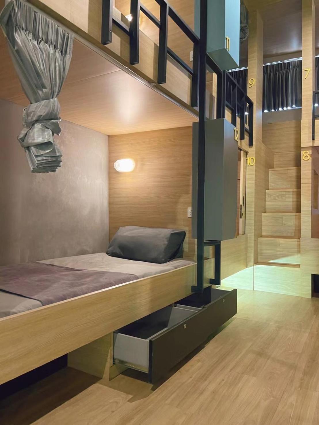 Апартаменты Skylark Bangkok 云雀 Экстерьер фото